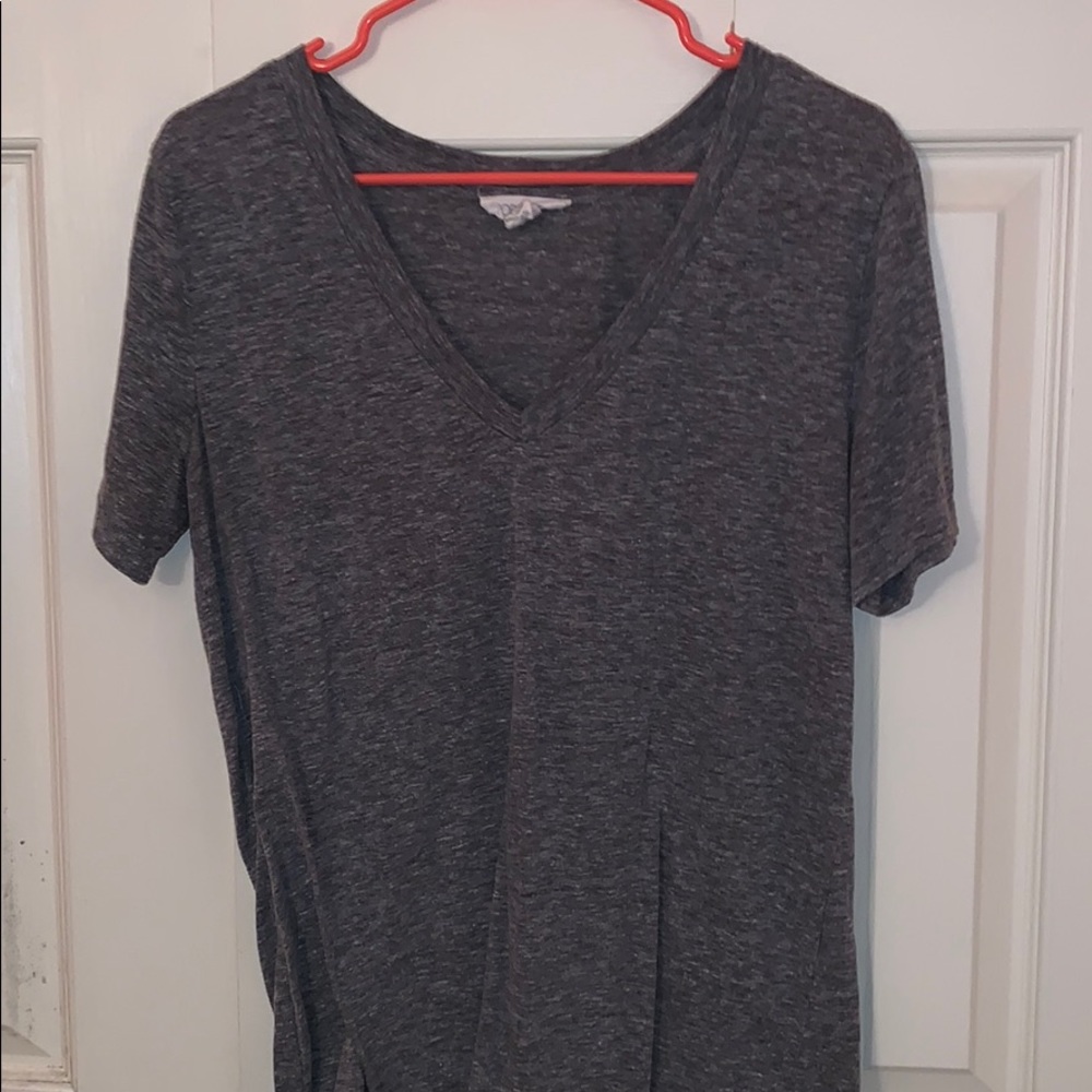 Gray t-shirt (4/$20)